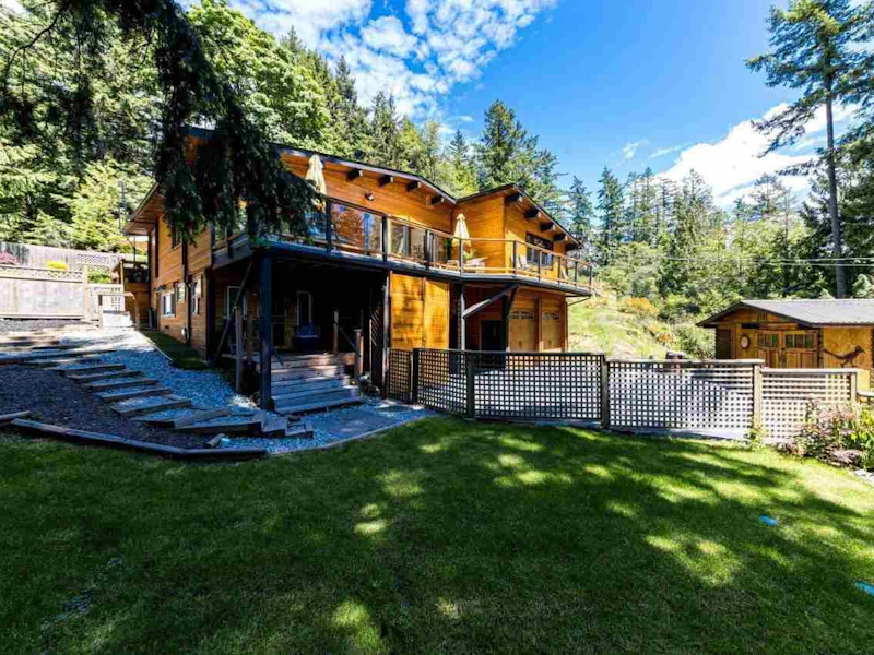 1222 Miller Road, Bowen Island BC V0N 1G1