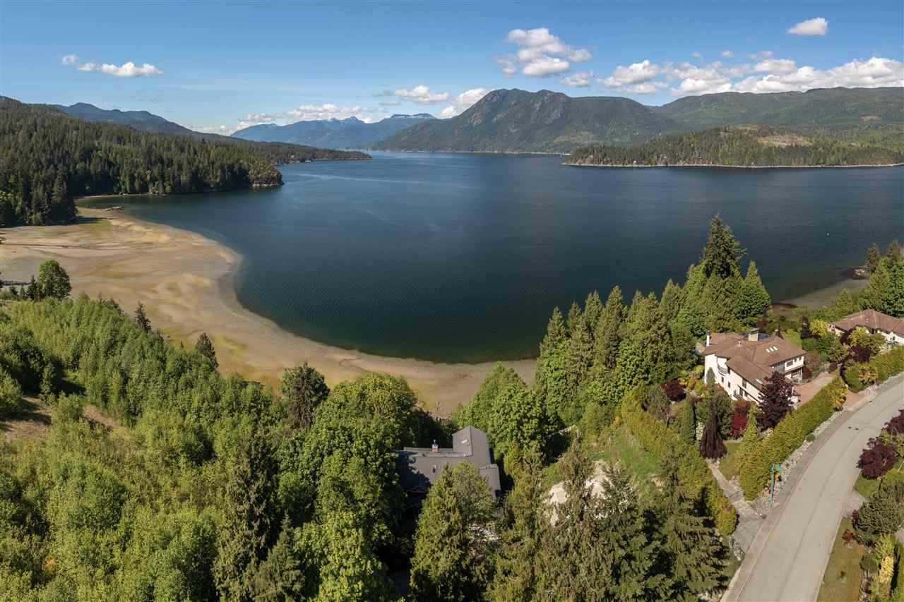 6624 North Gale Avenue, Sechelt, BC, V0N 3A5