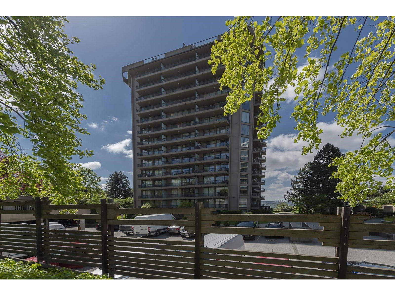 701-3760 Albert Street, Burnaby, BC, V5C 5Y8