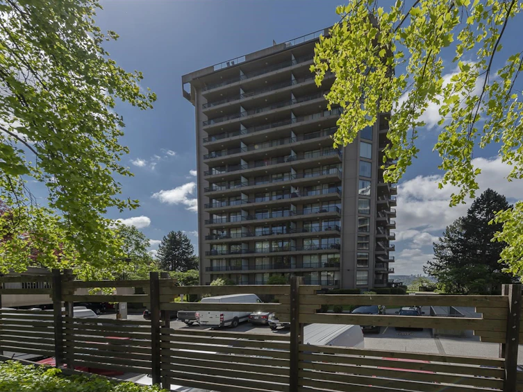 701-3760 Albert Street, Burnaby, BC, V5C 5Y8