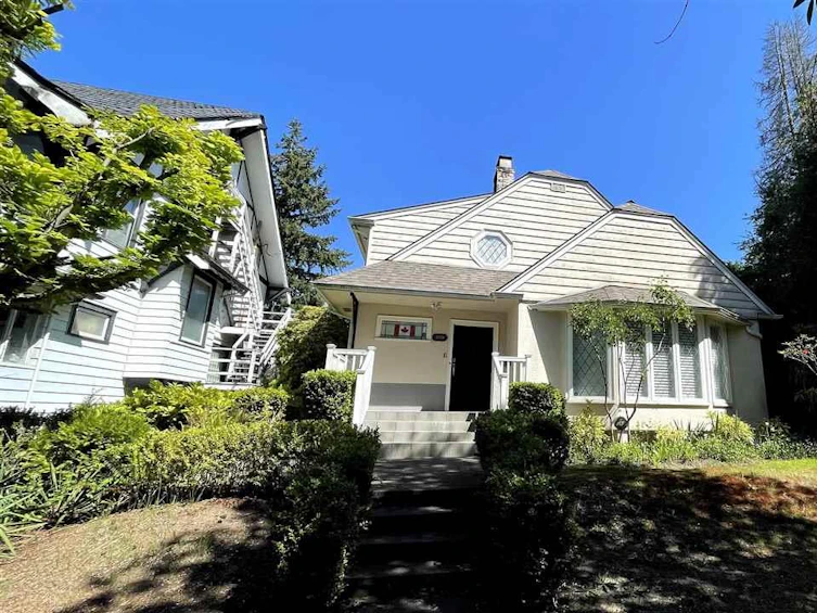 5038 Granville Street, Vancouver, BC, V6M 3B4
