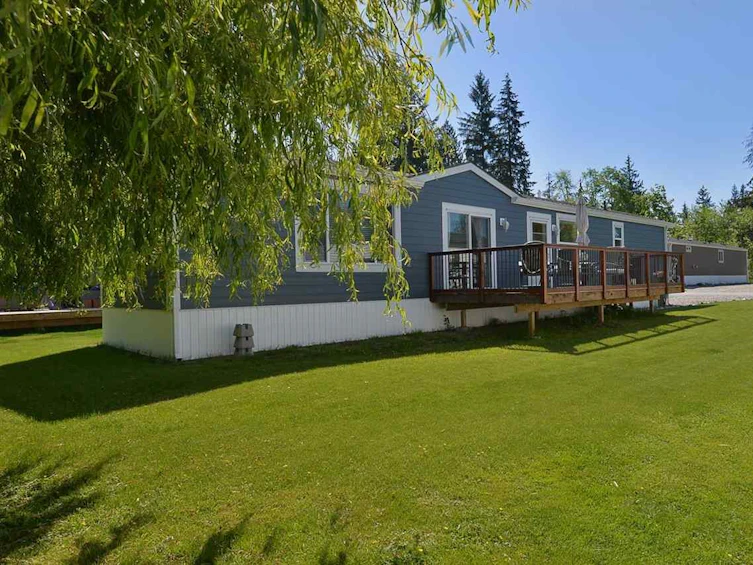 104-1413 Sunshine Coast Highway, Gibsons, BC, V0N 1V5