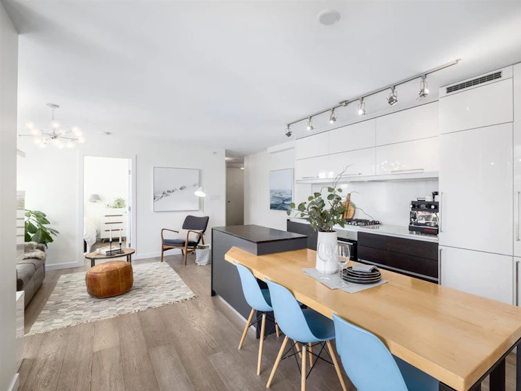 612-189 Keefer Street, Vancouver, BC, V6A 0C8