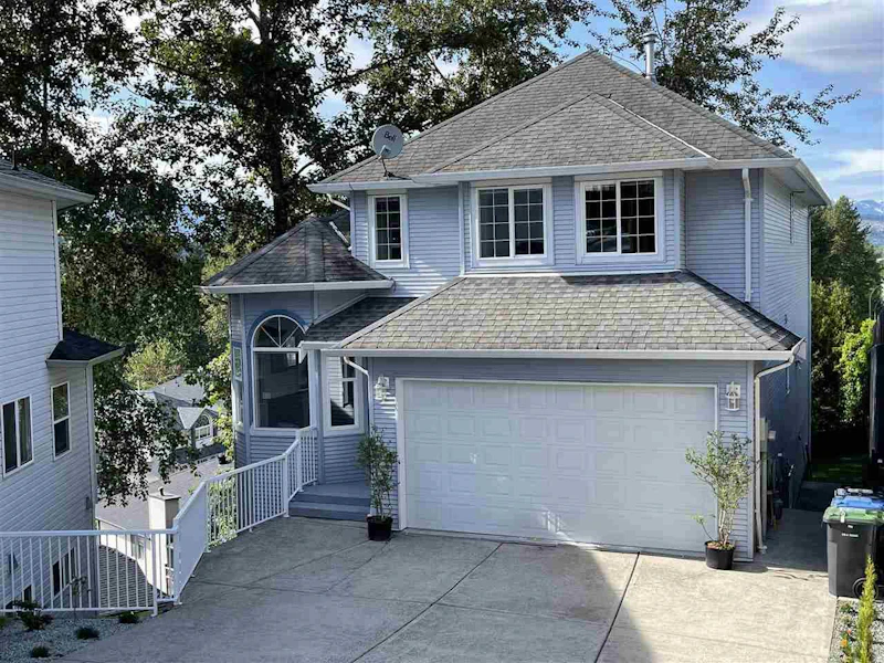 18 - 1615 Shaughnessy Street, Port Coquitlam BC V3C 6K9