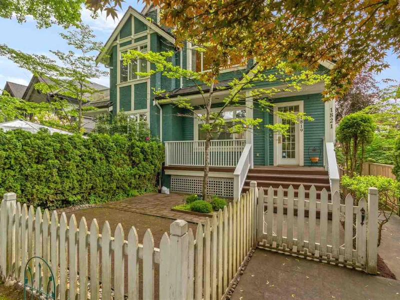 1821 W 11th Avenue, Vancouver BC V6J 2C4