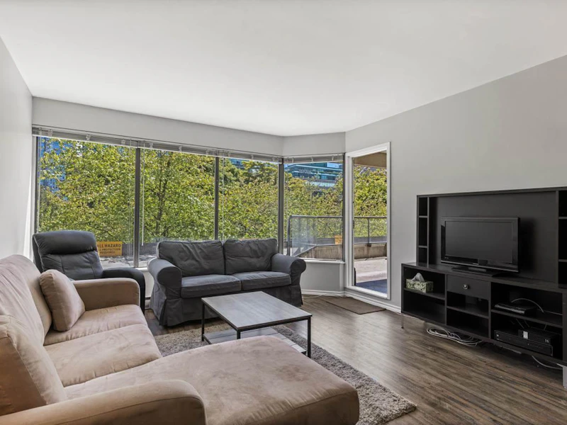 303 - 847 Hornby Street, Vancouver BC V6Z 1T9