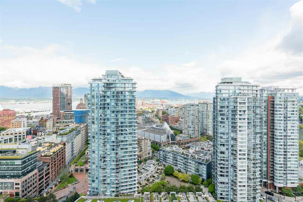 2901-131 Regiment Square, Vancouver, BC, V6B 1X6