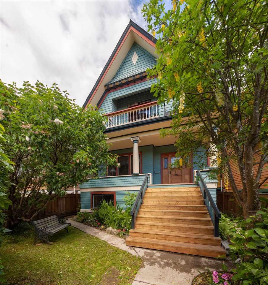 1599 East 11th Avenue, Vancouver, BC, V5N 1Y8