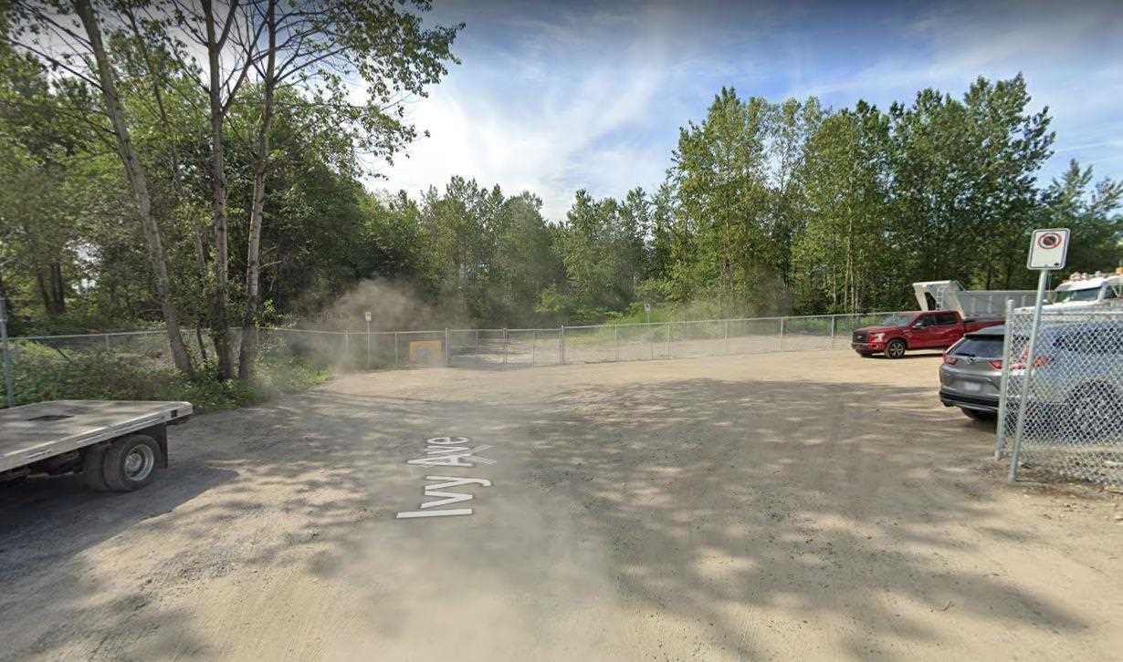 8747 Ivy Avenue, Burnaby, BC, V5J 3H4