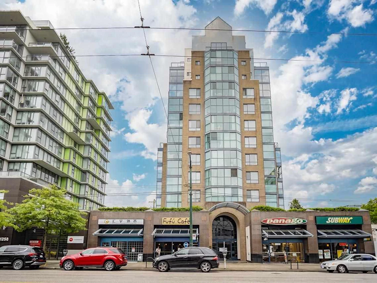320-1268 West Broadway, Vancouver, BC, V6H 1G6