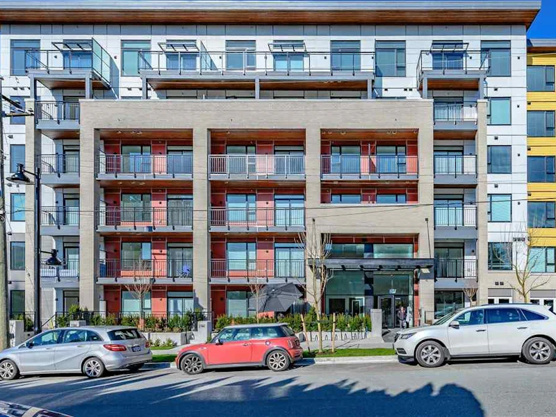203 - 621 Regan Avenue, Coquitlam BC