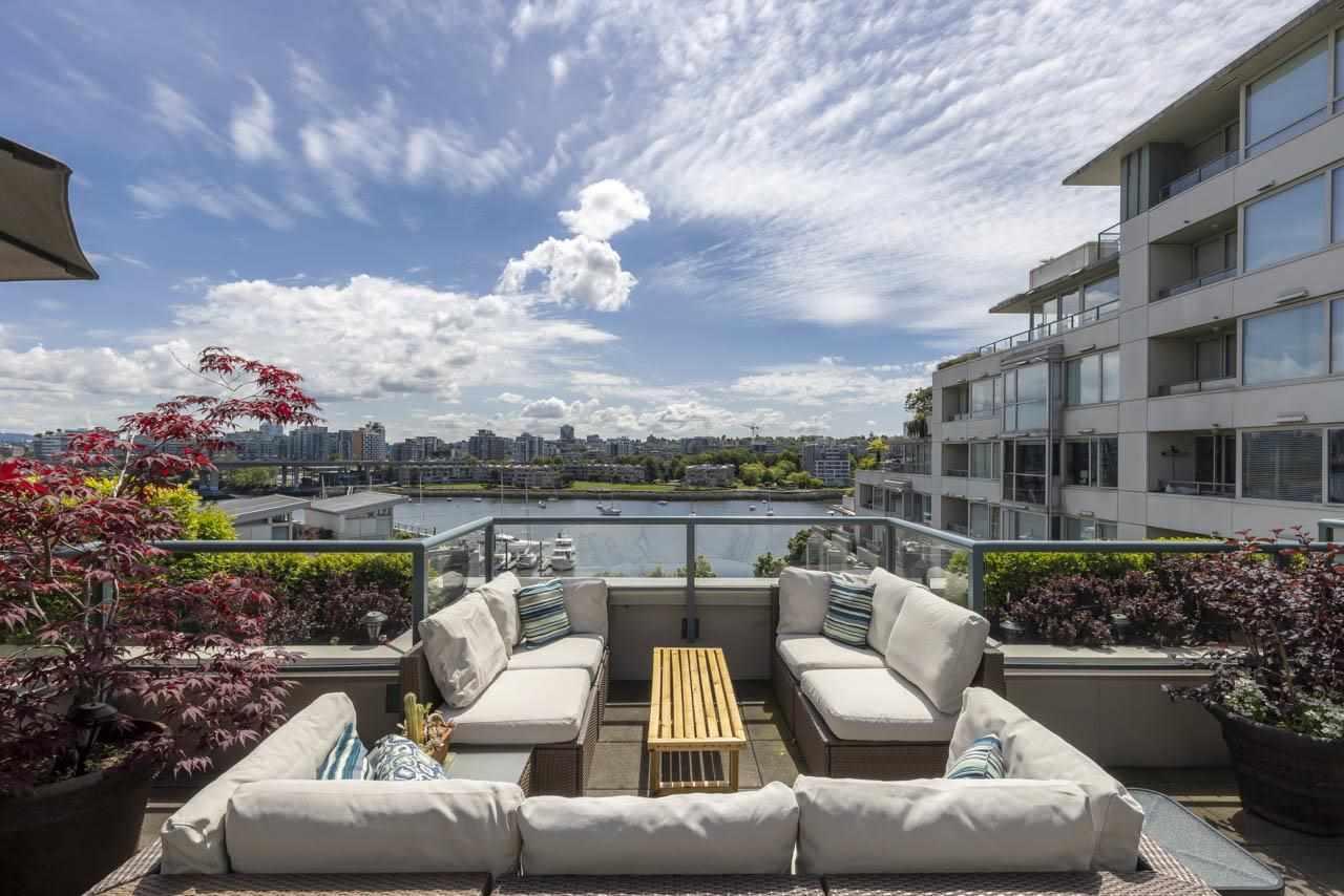 711-1288 Marinaside Crescent, Vancouver, BC, V6Z 2W5