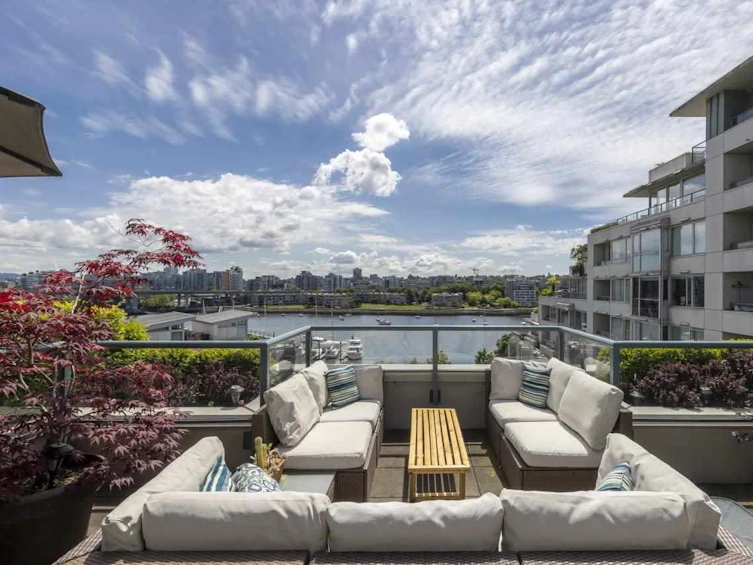 711-1288 Marinaside Crescent, Vancouver, BC, V6Z 2W5