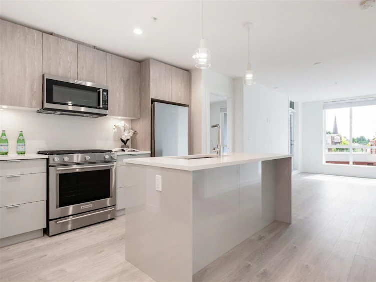 519-108 East 8th Street, North Vancouver, BC, V7L 0H1