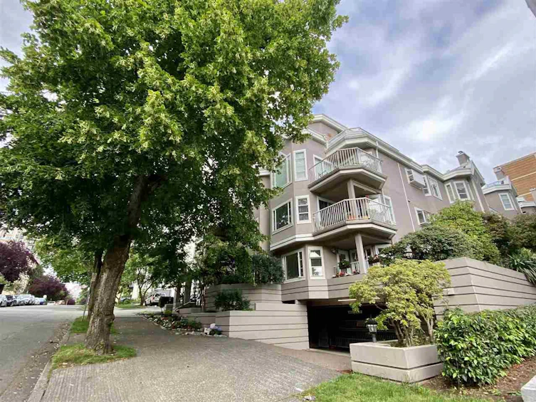 202-1280 Nicola Street, Vancouver, BC, V6G 2E9
