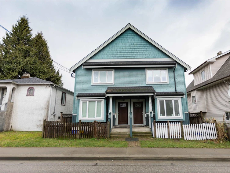 3641 Knight Street, Vancouver, BC, V5N 3L4