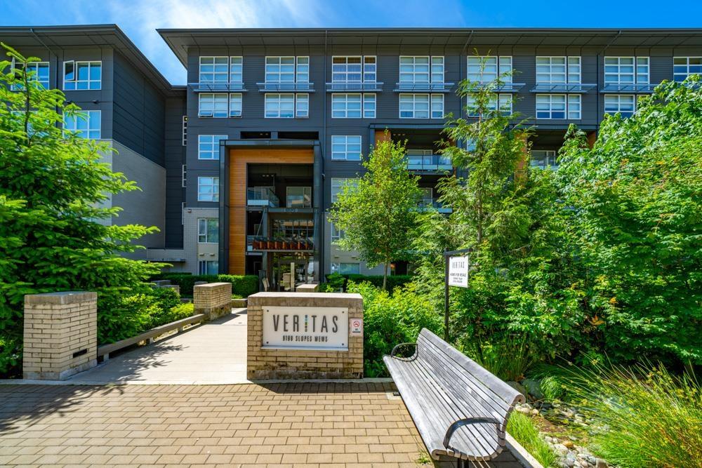 210-9168 Slopes Mews, Burnaby, BC, V5A 0E4