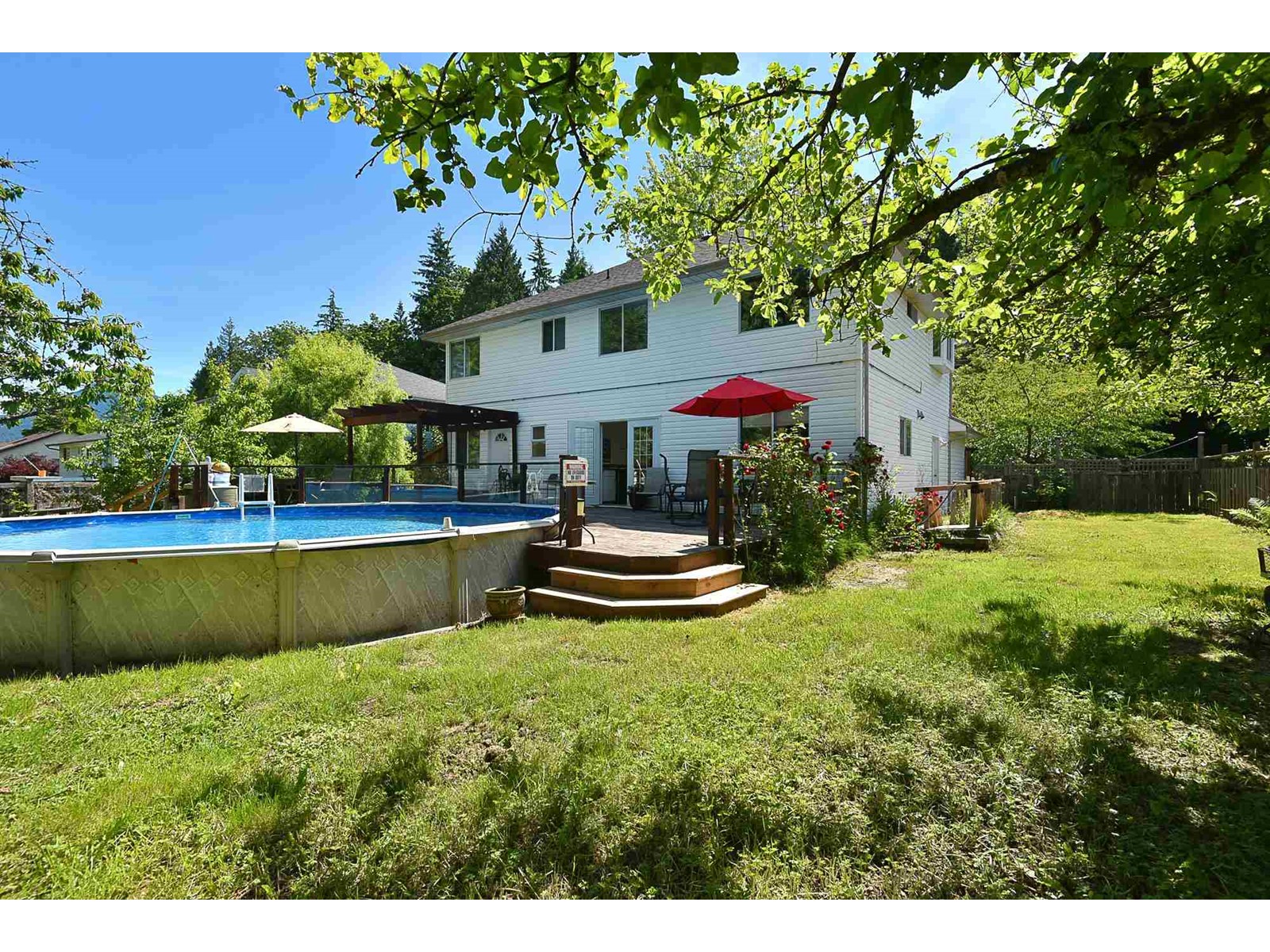 1701 Ymca Road, Gibsons, BC, V0N 1V6