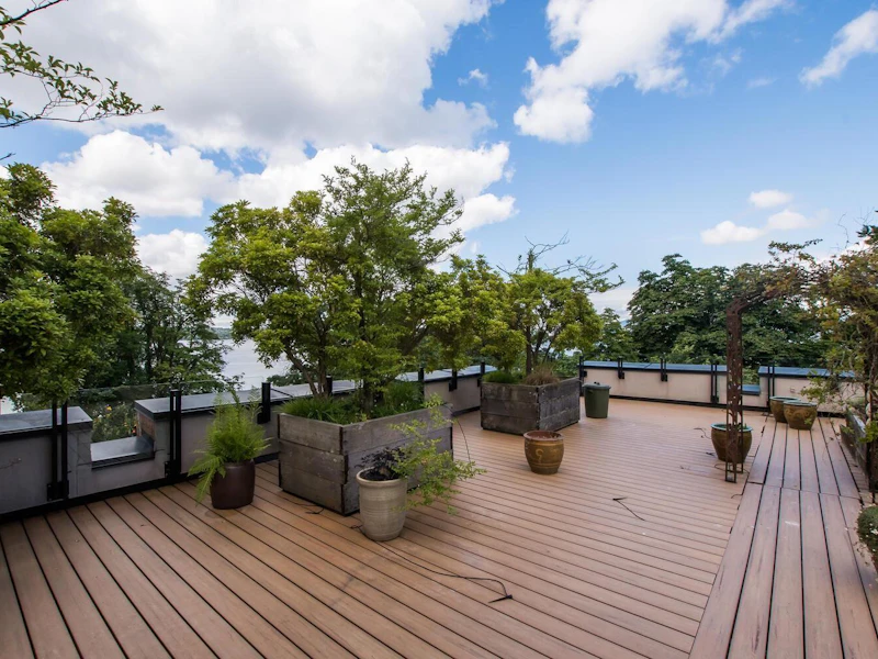 3 - 1691 Harwood Street, Vancouver BC V6G 1Y1