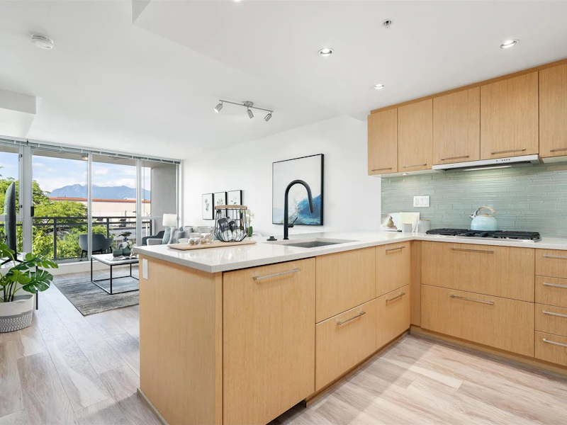 323 - 2008 Pine Street, Vancouver BC V6J 0B8