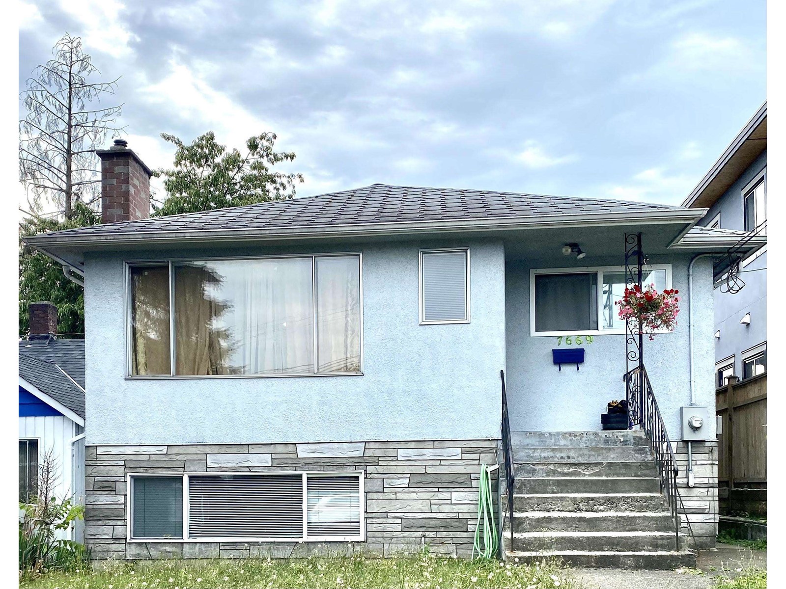 7669 Burgess Street, Burnaby, BC, V3N 3J1