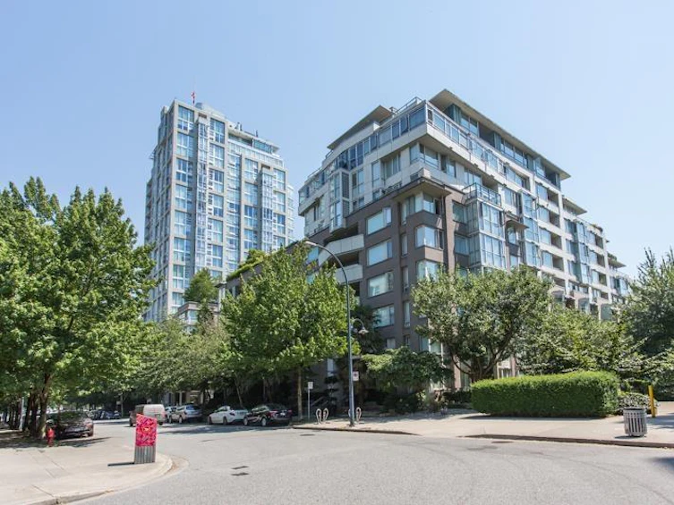 311-1288 Marinaside Crescent, Vancouver, BC, V6Z 2W5