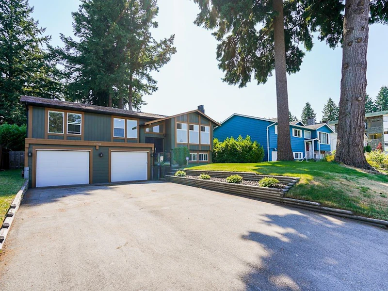 11924 212th Street, Maple Ridge BC V2X 7X1
