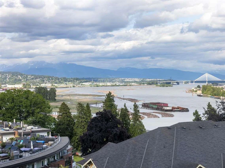 805-11 East Royal Avenue, New Westminster, BC, V3L 0A8