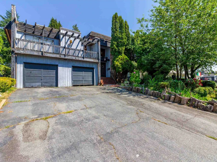 1610 Giles Place, Burnaby, BC, V5A 3K6
