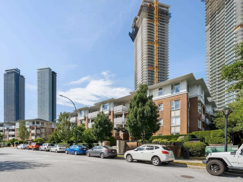 309 - 4783 Dawson Street, Burnaby BC V5C 0A8
