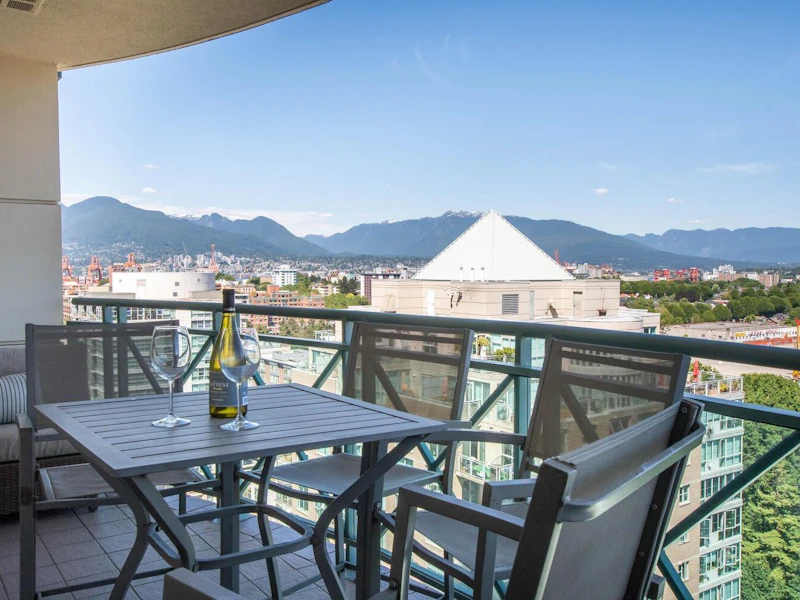1704 - 1188 Quebec Street, Vancouver BC V6A 4B3