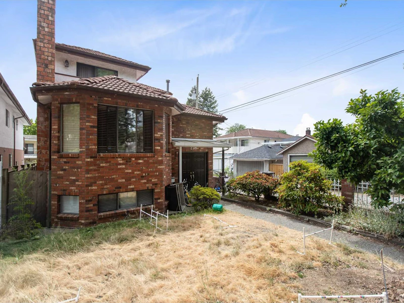 228 E 47th Avenue, Vancouver BC V5W 2A9