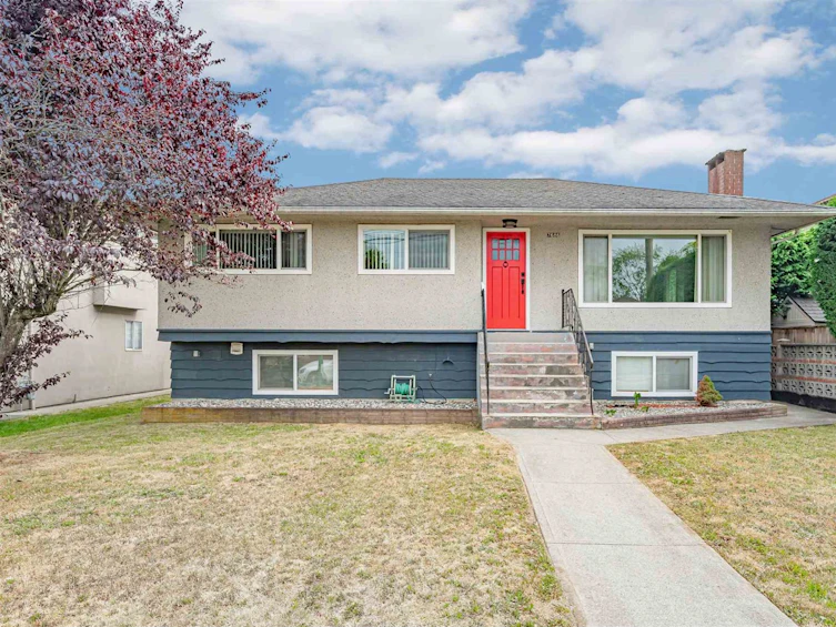7686 Cumberland Street, Burnaby, BC, V3N 3X8