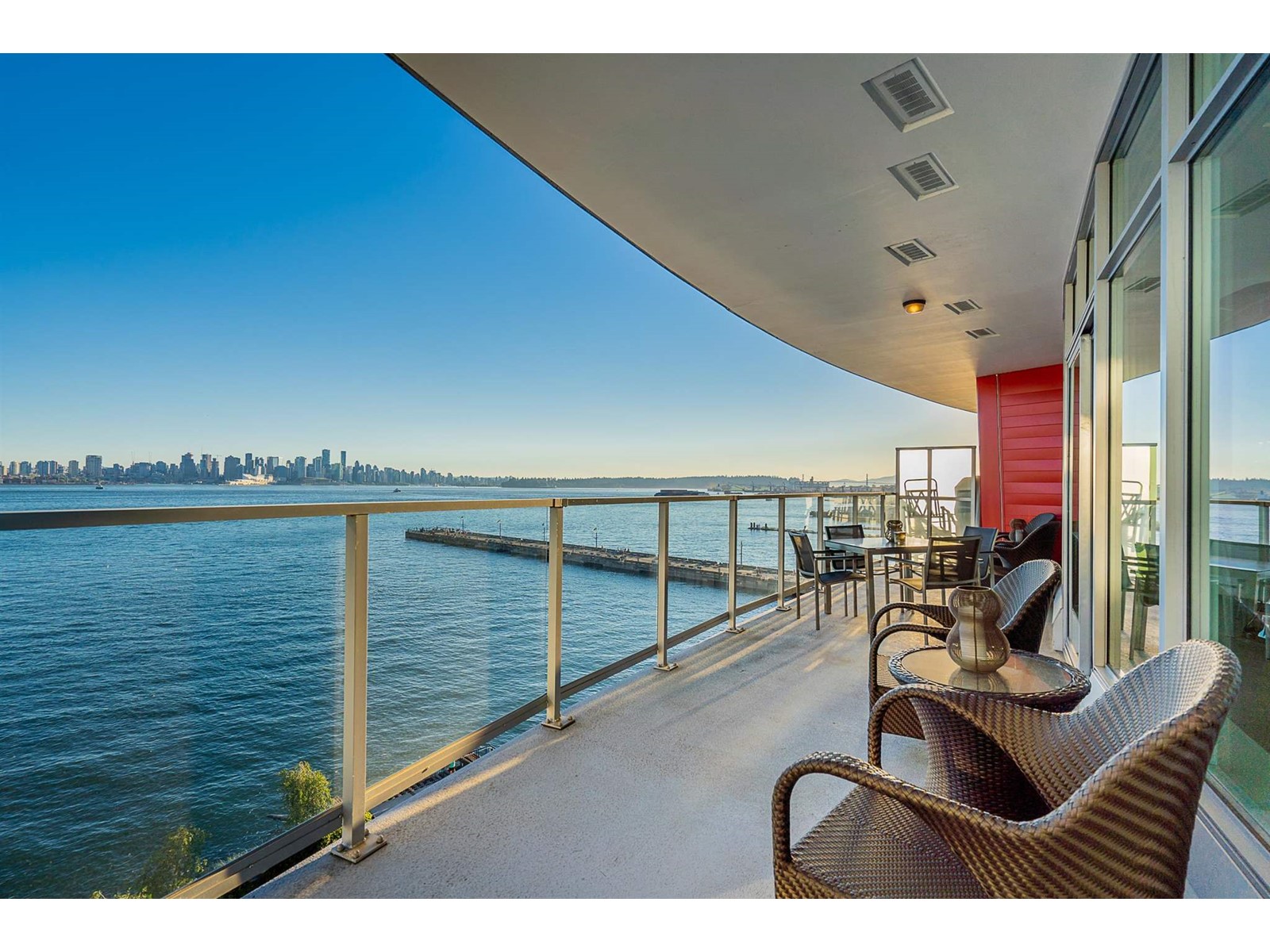 601-185 Victory Ship Way, North Vancouver, BC, V7L 0G2