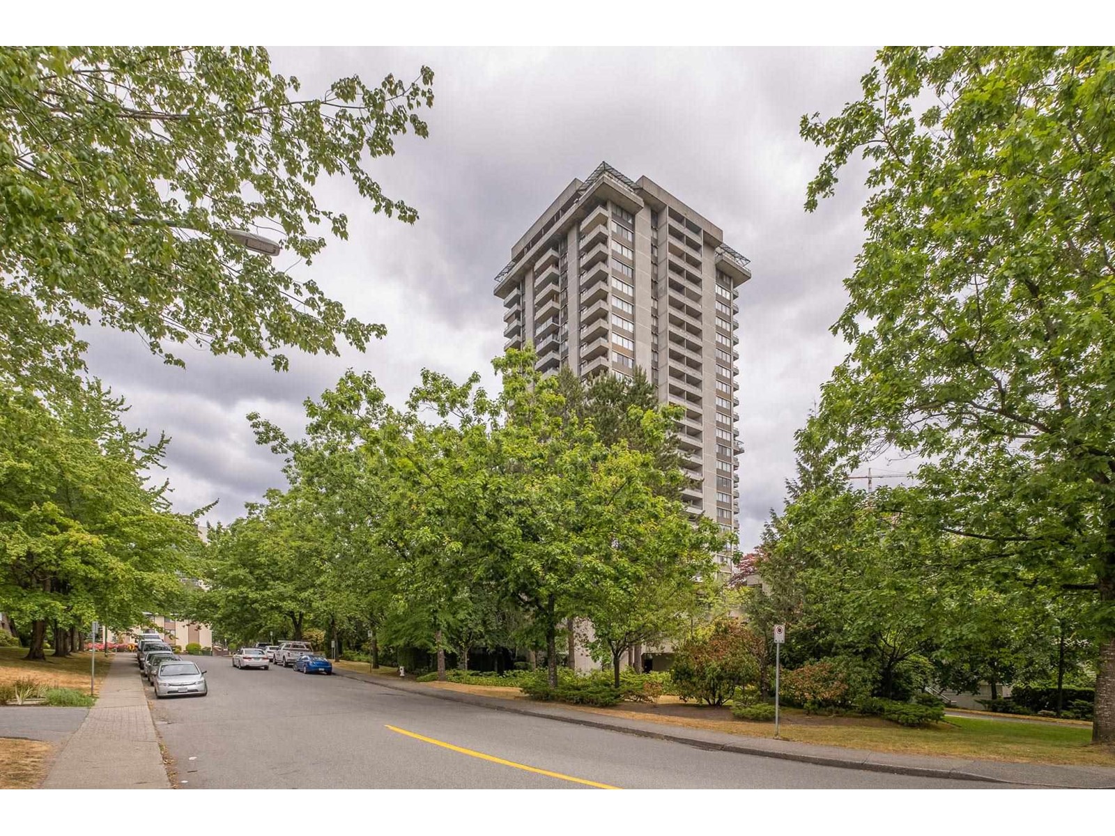 1507-3980 Carrigan Court, Burnaby, BC, V3N 4S6
