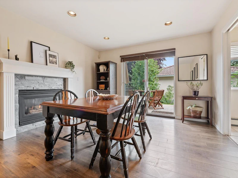 1809 E 13th Avenue, Vancouver BC V5N 2B9