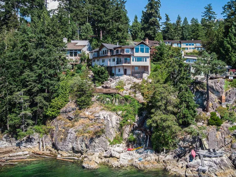 5285 Gulf Place, West Vancouver, BC, V7W 2V9