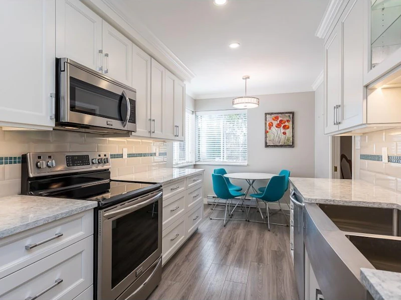 102 - 3088 Flint Street, Port Coquitlam BC V3B 4H5
