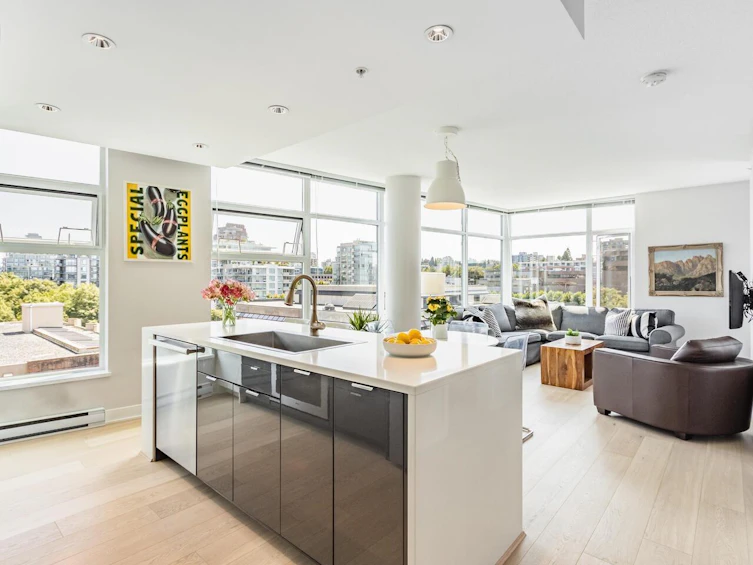 809-1777 West 7th Avenue, Vancouver, BC, V6J 0E5