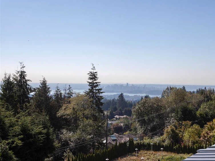 630 Greenwood Road, West Vancouver, BC, V7S 1X7