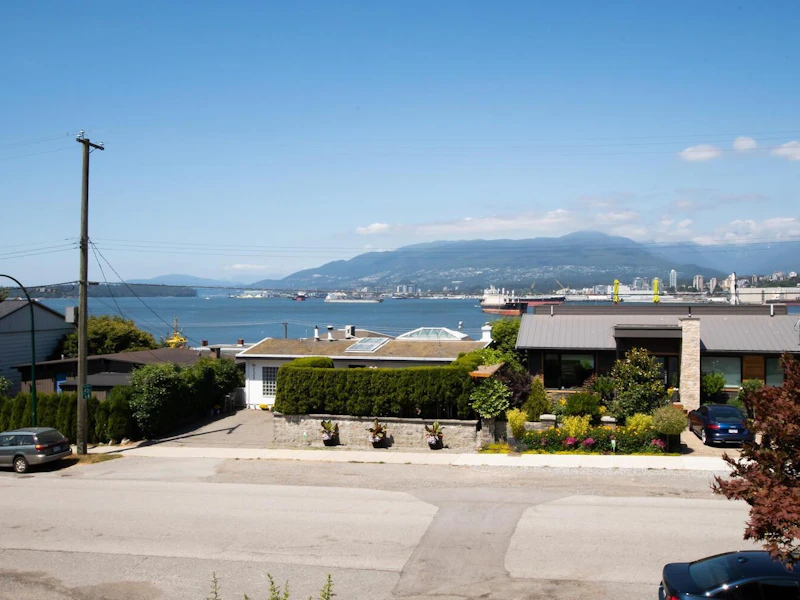 217 - 2366 Wall Street, Vancouver BC V5L 4Y1