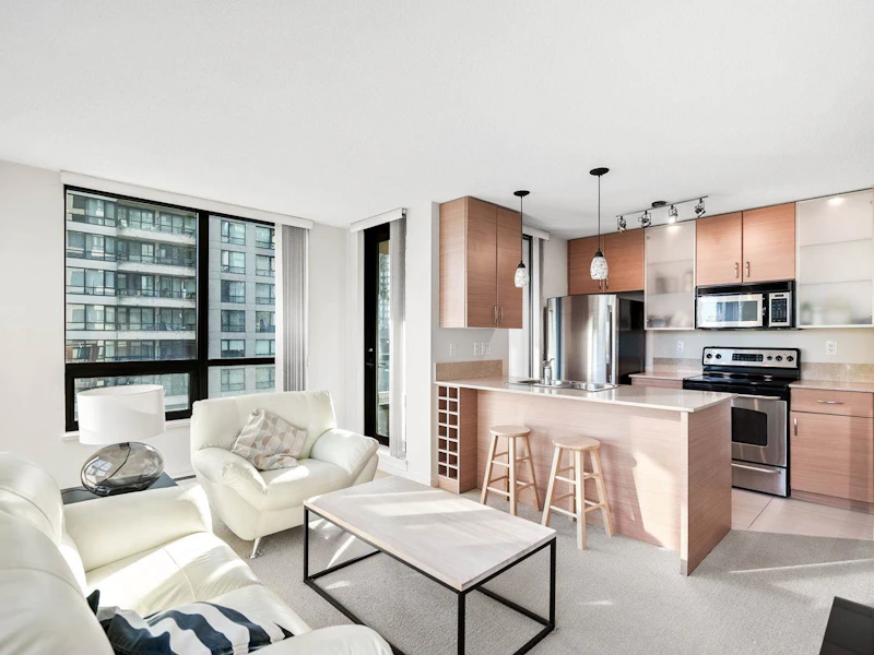 704 - 909 Mainland Street, Vancouver BC V6B 1S3