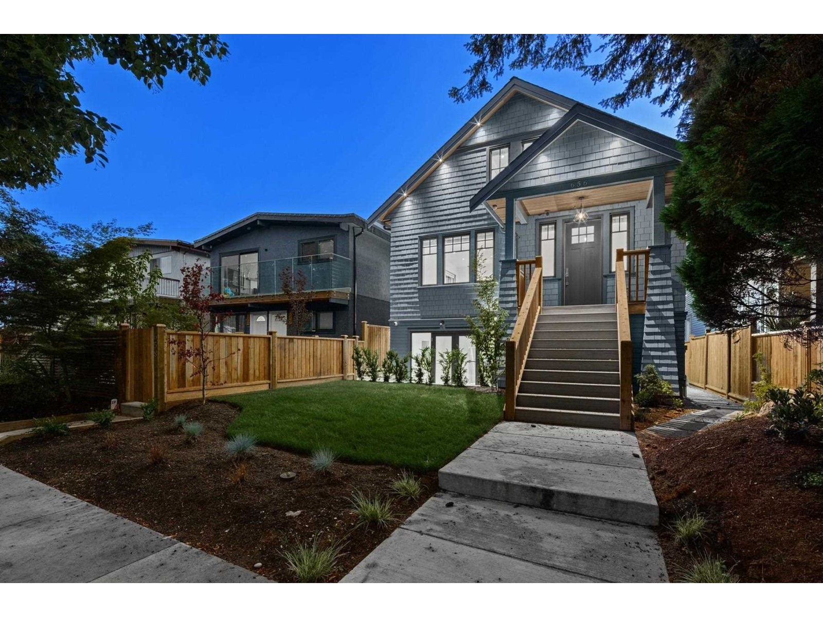 656 East 13th Avenue, Vancouver, BC, V5T 2L1