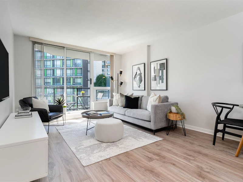 709 - 1212 Howe Street, Vancouver BC V6Z 2M9