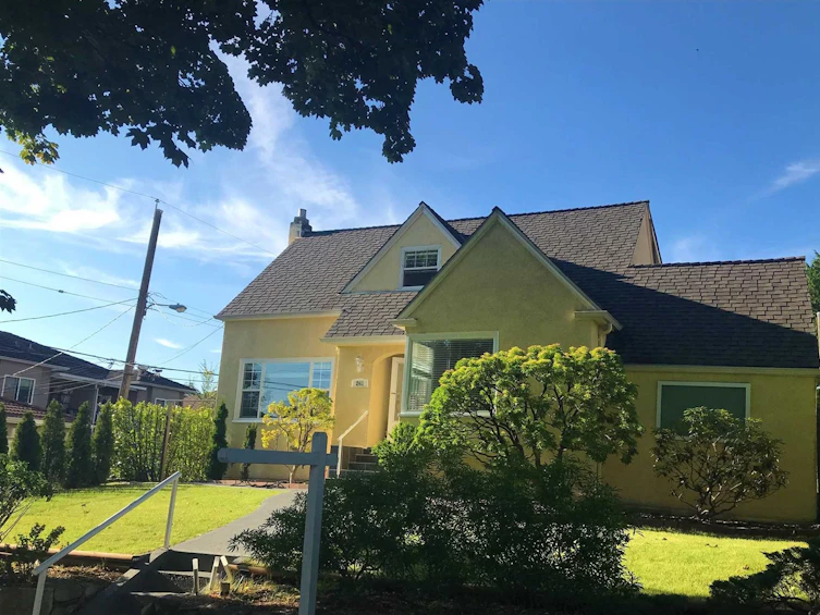 241 East 45th Avenue, Vancouver, BC, V5W 1X2