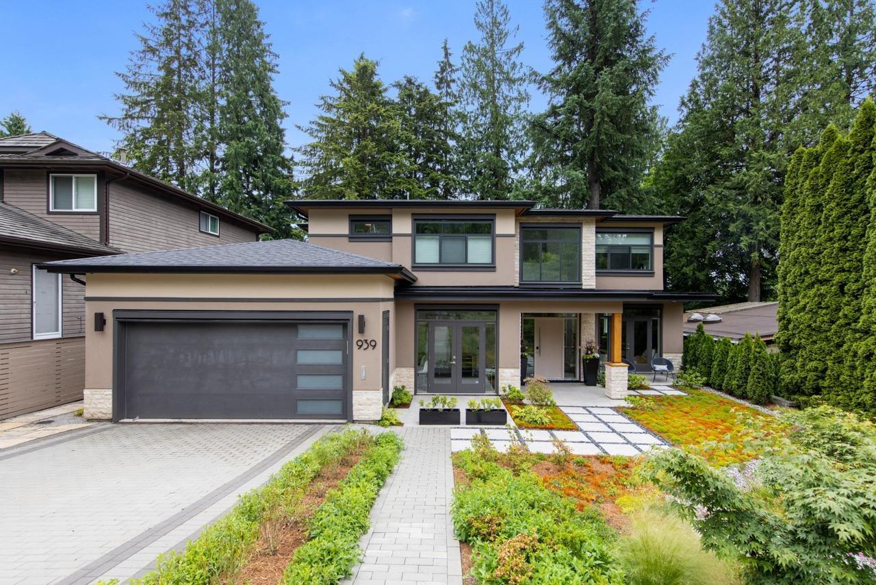 939 Clements Avenue, North Vancouver, BC, V7R 2K8