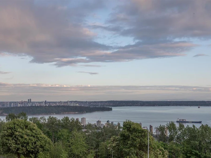 1 - 2206 Folkestone Way, West Vancouver BC V7S 2X7