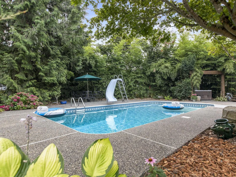 12408 Blackstock Street, Maple Ridge BC V2X 5N6