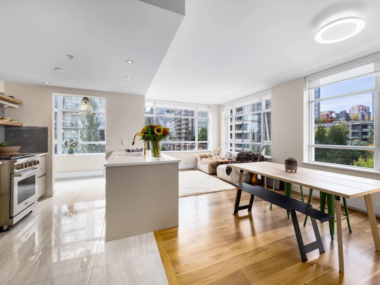 604-988 Richards Street, Vancouver, BC, V6B 8R2