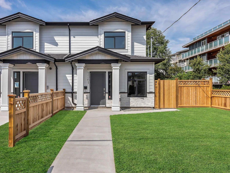 7361 14th Avenue, Burnaby, BC, V3N 1Z7